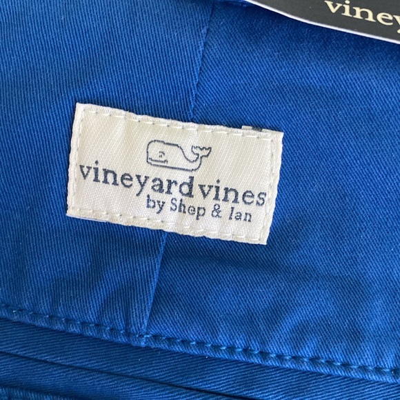 Vineyard Vines Breaker Shorts - Picture 6 of 7